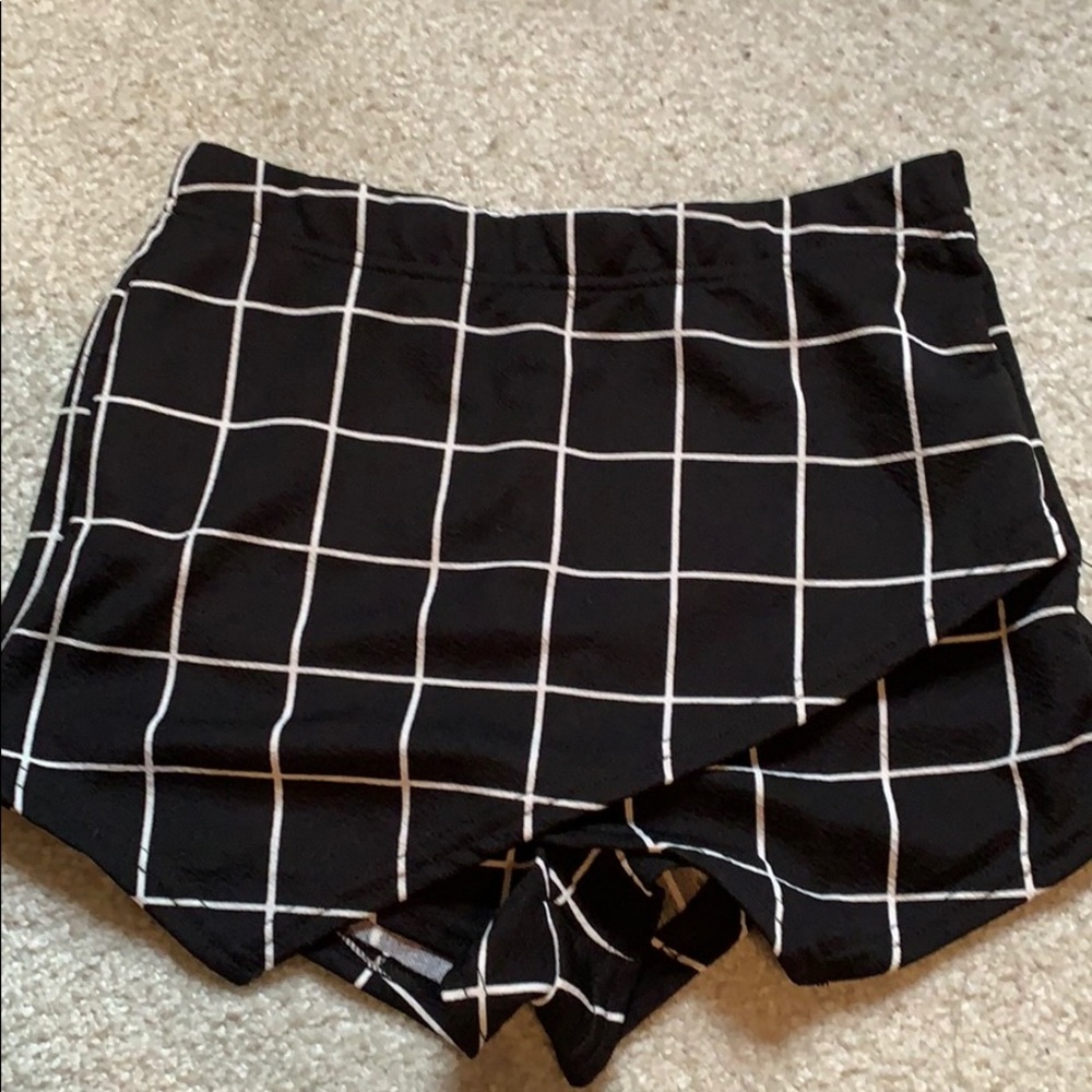 Black/white grid skort